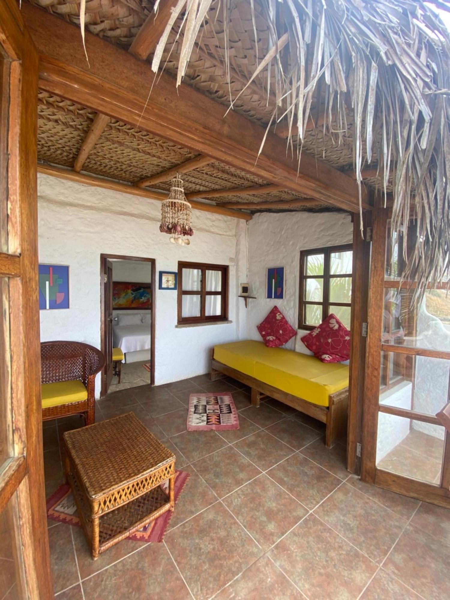 Hotel Smiling Crab Canoas de Punta Sal Exterior foto