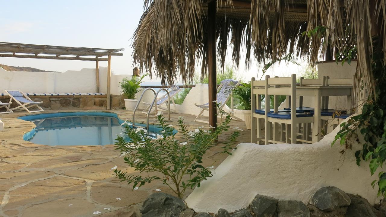 Hotel Smiling Crab Canoas de Punta Sal Exterior foto