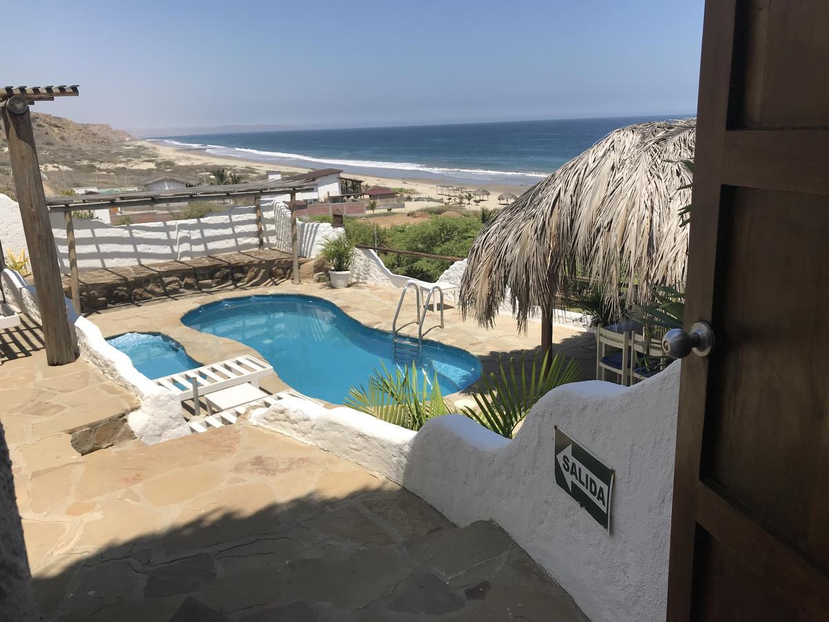 Hotel Smiling Crab Canoas de Punta Sal Exterior foto